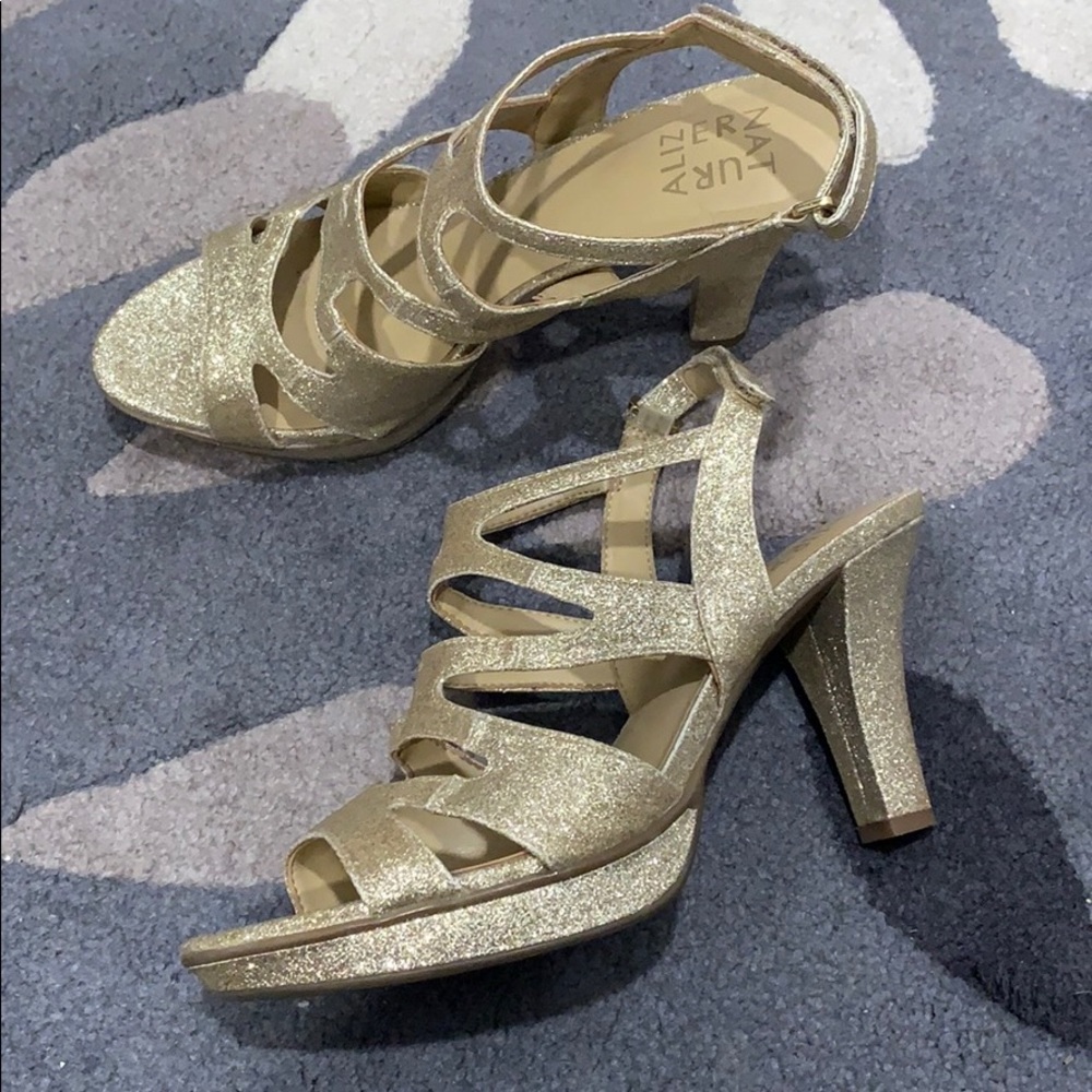 Naturalizer Dianna Platform Sandal GOLD 9